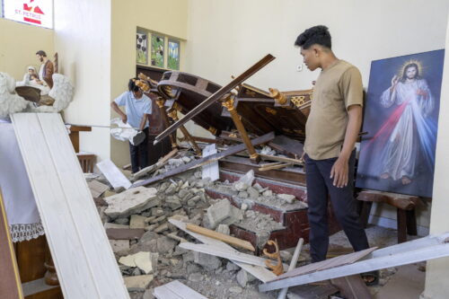 Aftermath of 7.7-magnitude earthquake in East Nusa Tenggara